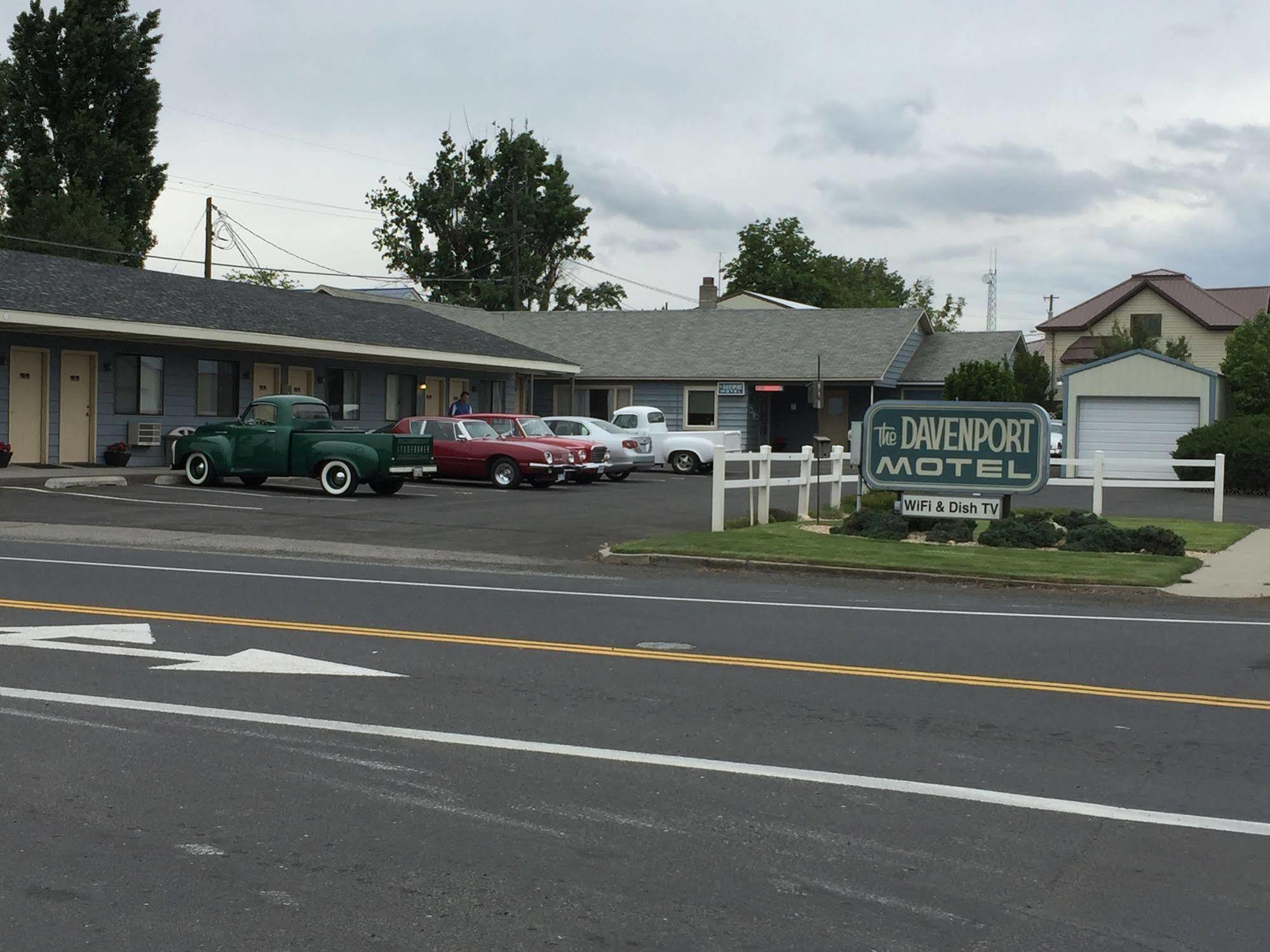 The Davenport Motel Exterior foto